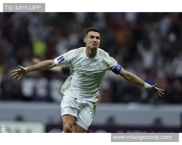 尤文图斯主场3-1战胜那不勒斯，C罗梅开二度完成逆转，豪取联赛4连胜